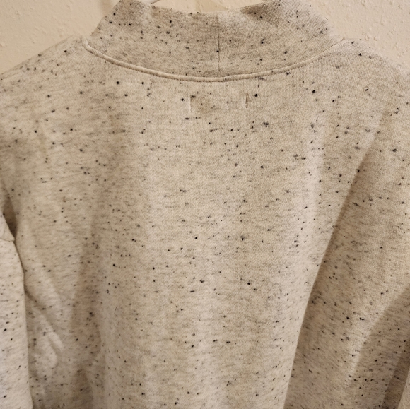 Madewell Speckled Light Gray V-Neck Sweater - Picture 8 of 10